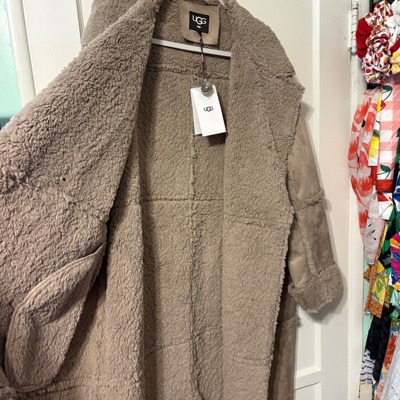 UGG coat - Picture 9 of 16